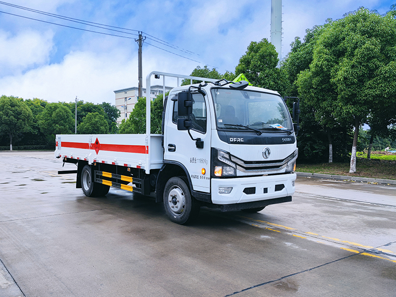 國(guó)六東風(fēng)多利卡 5.2米(黃牌)